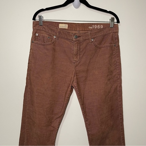 Gap Women’s Brown Sexy Boyfriend Corduroy straight mid rise leg in 27R - Picture 2 of 9